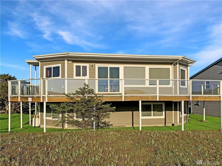 Property Photo:  33405  G Street  WA 98640 