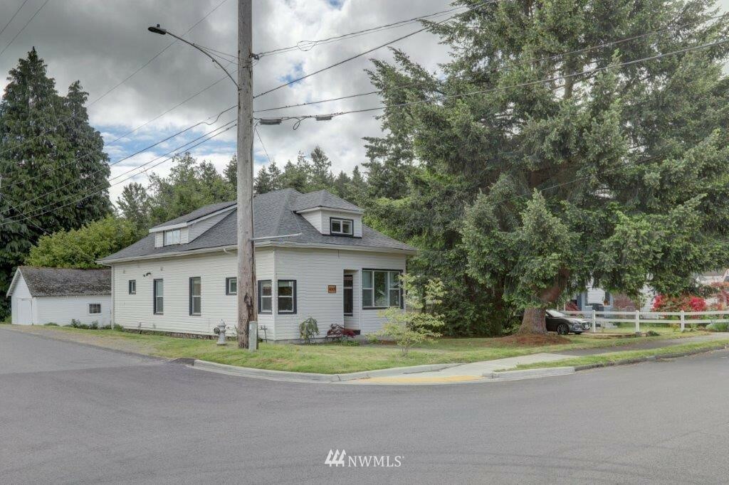 8001 S Park Avenue  Tacoma WA 98408 photo