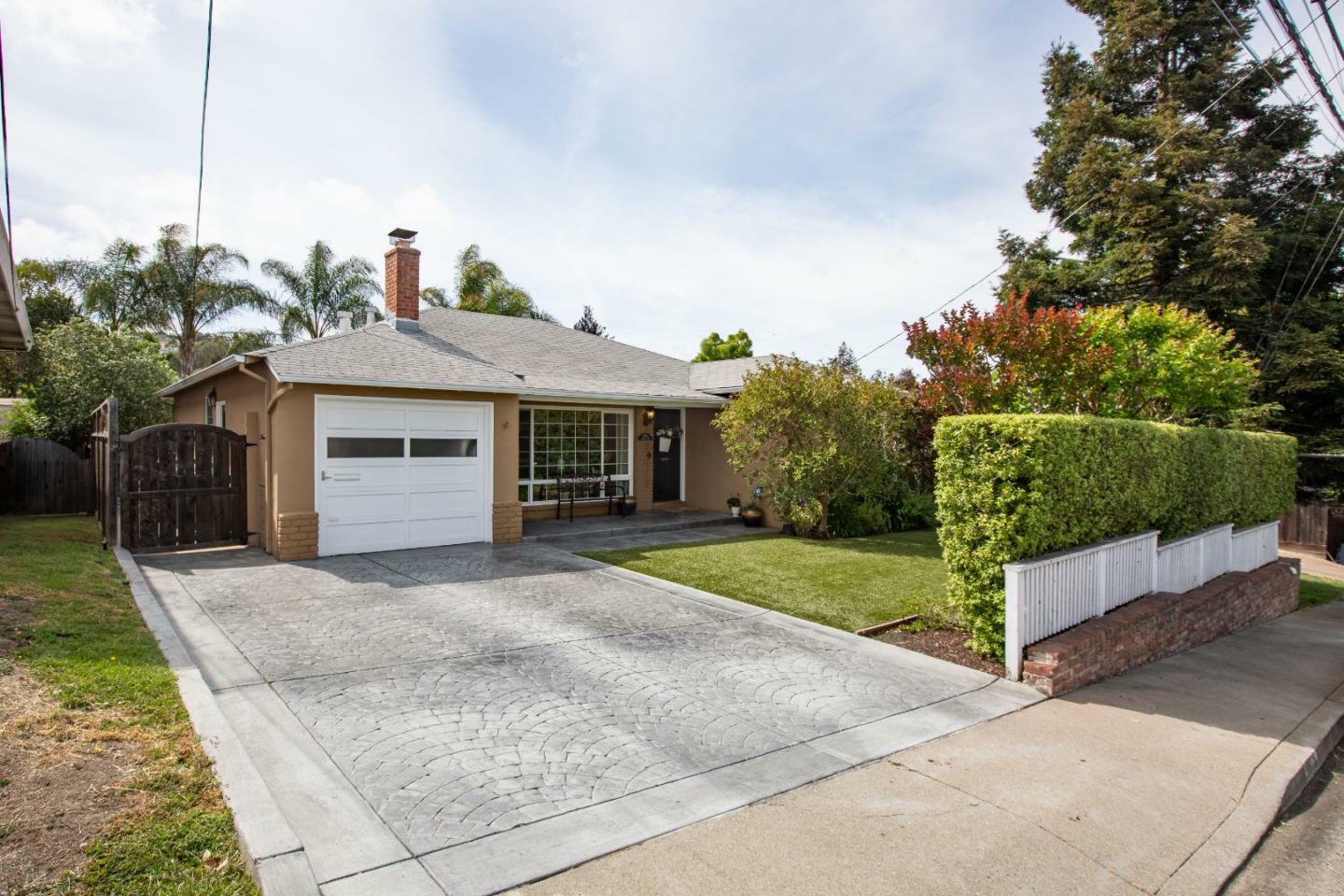 Property Photo:  2610 Howard Avenue  CA 94070 