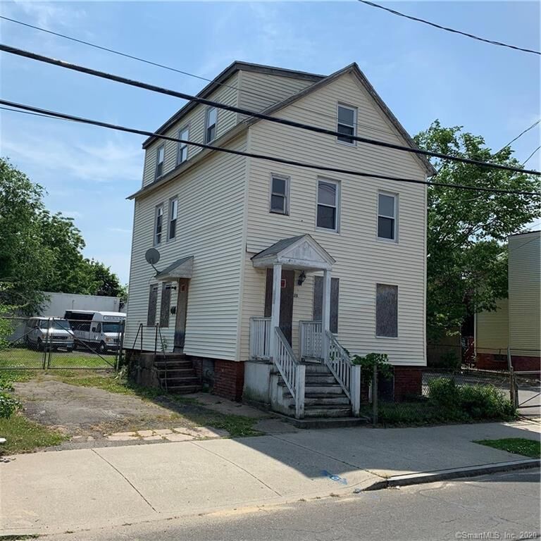 Property Photo:  20 Kossuth Street  CT 06519 