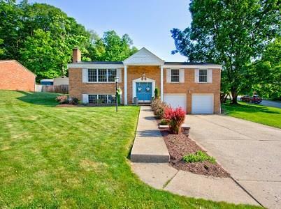 Property Photo:  5923 Dashwood Dr  PA 15102 