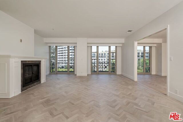 Property Photo:  10580 Wilshire Blvd 4ne  CA 90024 