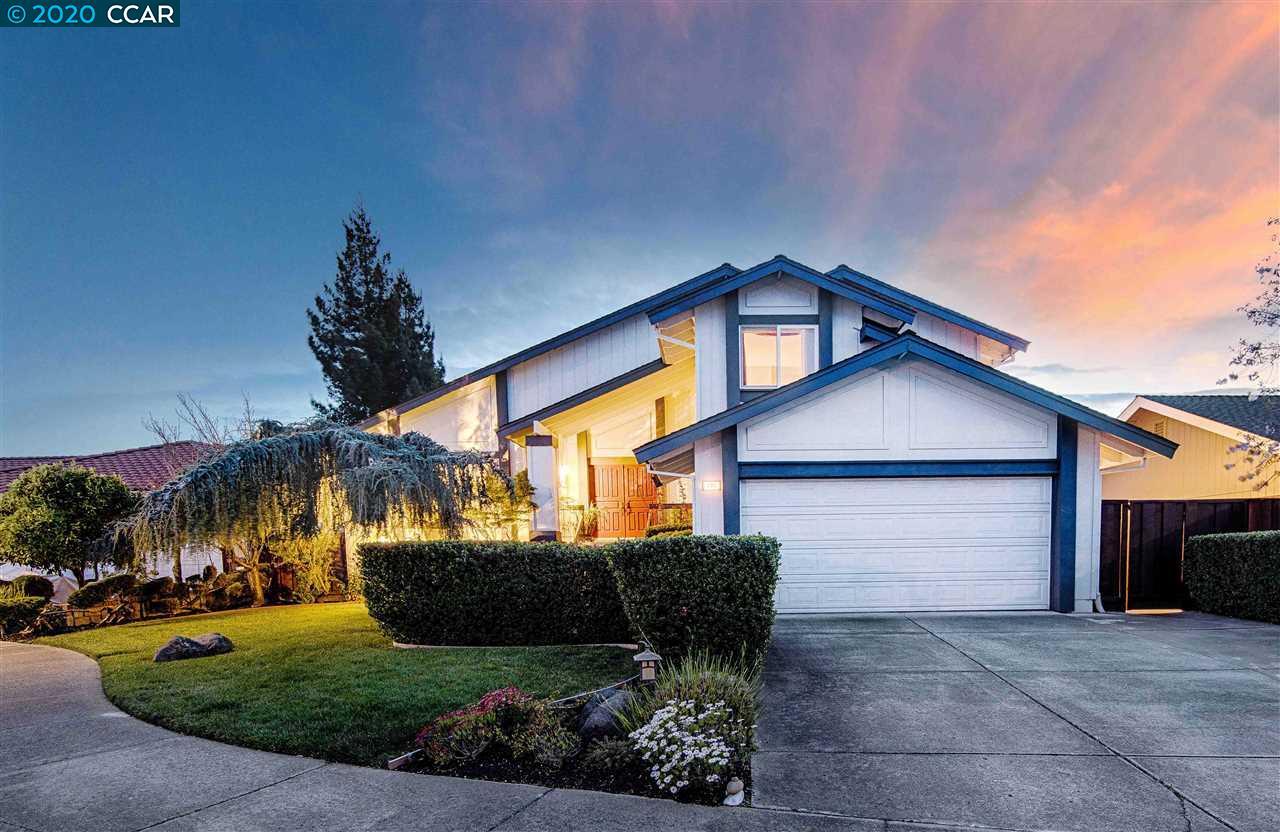 Property Photo: 426 Verbena Ct CA 94523