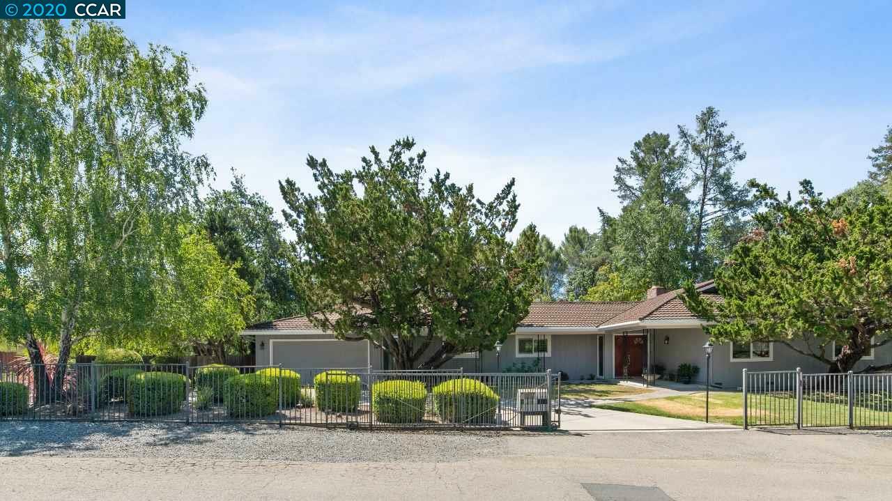 Property Photo:  77 Amigo Ln  CA 94596 