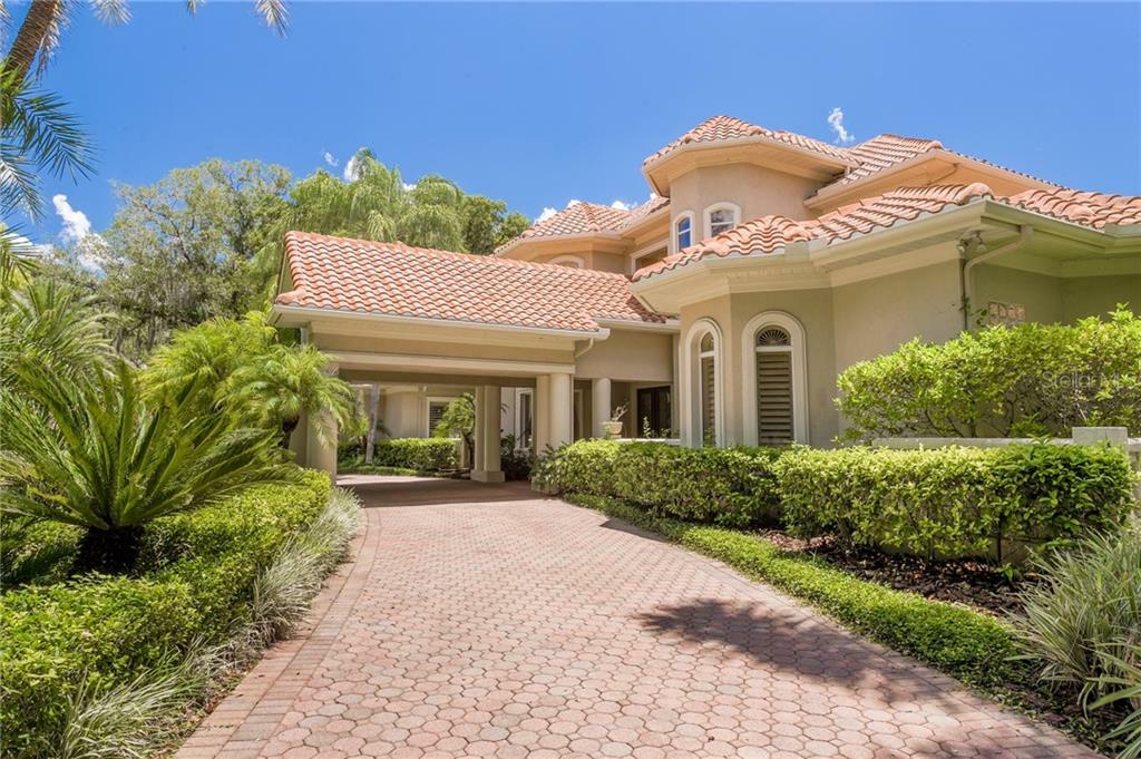 Property Photo:  16609 Villalenda De Avila  FL 33613 