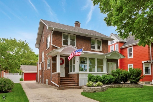 Property Photo:  517 North Stone Avenue  IL 60526 