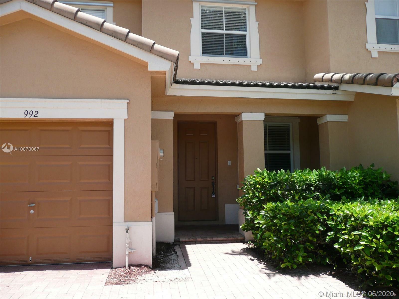 Property Photo:  992 NE 42nd Ave 992  FL 33033 