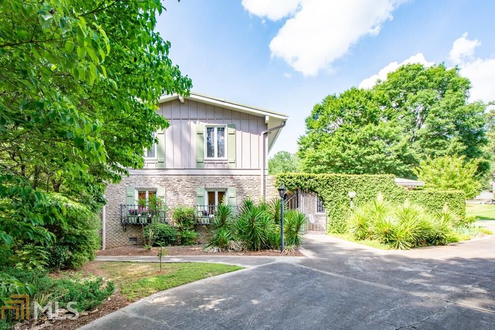 Property Photo:  2620 Briarlake Rd  GA 30345 
