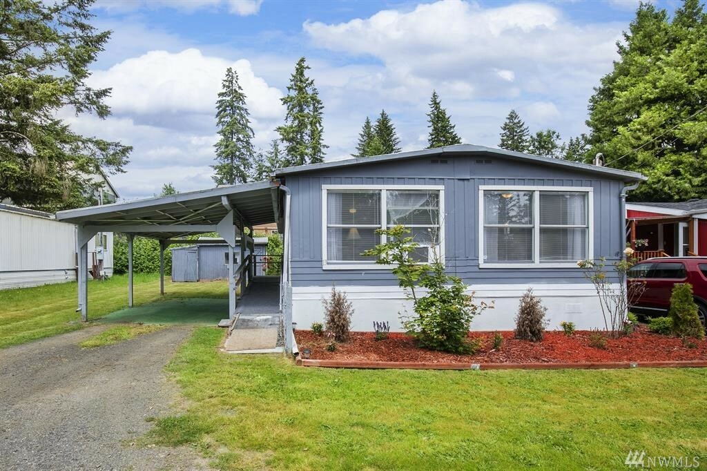 Property Photo: 2250 S Flower Ave 13 WA 98366