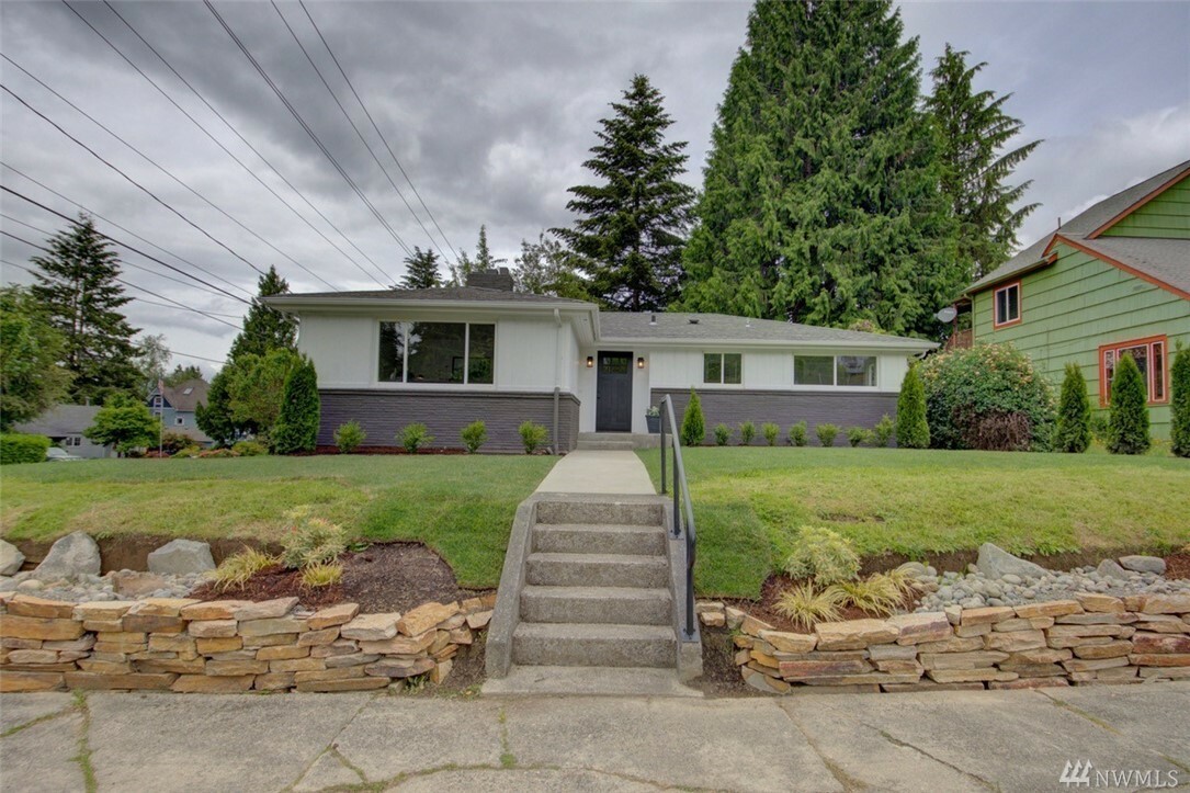 Property Photo:  921 Central St SE  WA 98501 