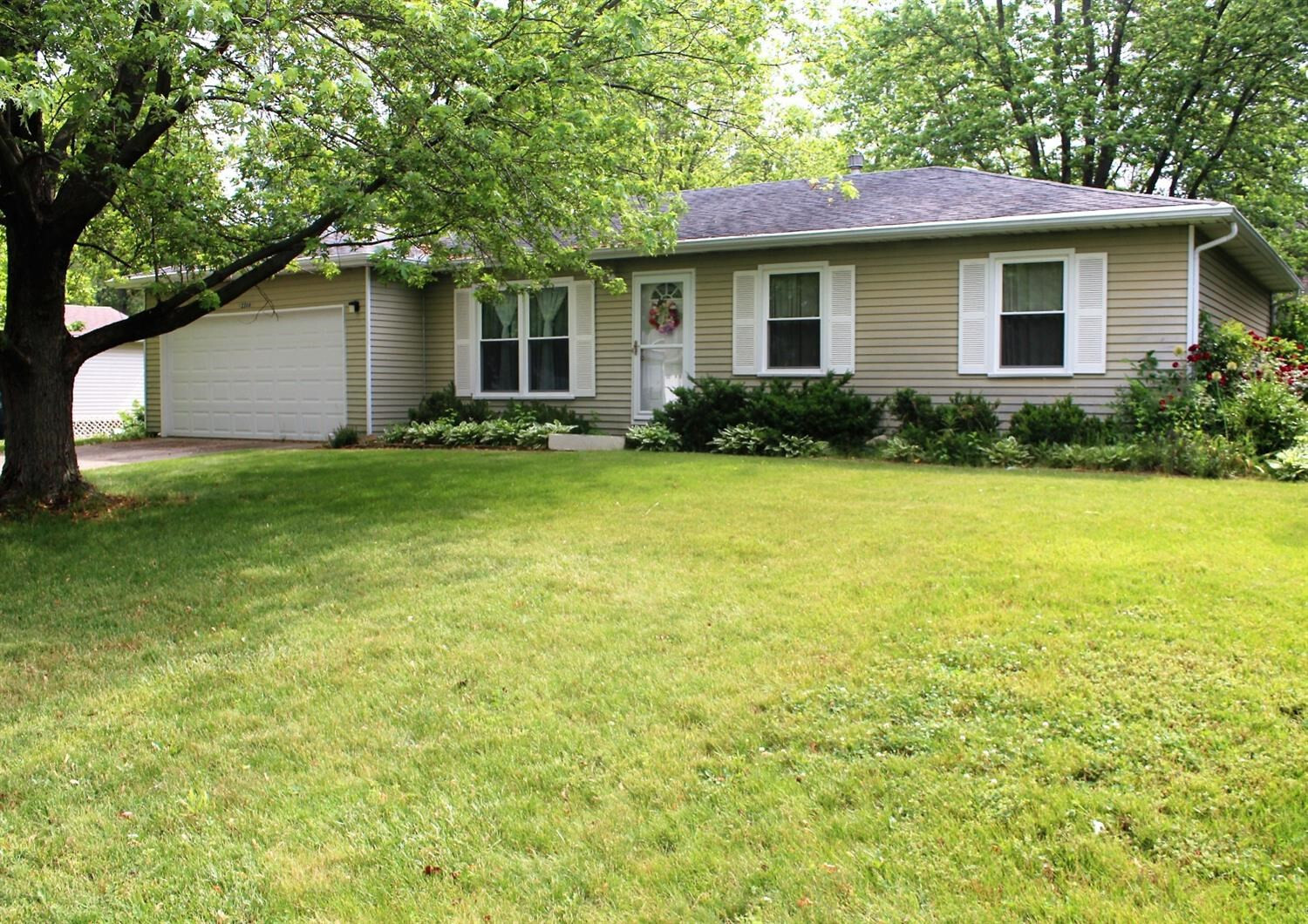 Property Photo: 2208 Worthington Drive IN 46383
