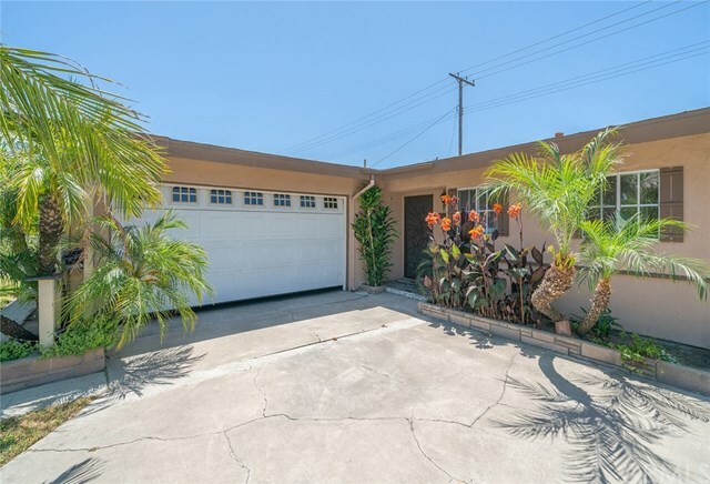 Property Photo:  1324 W Houston Avenue  CA 92833 