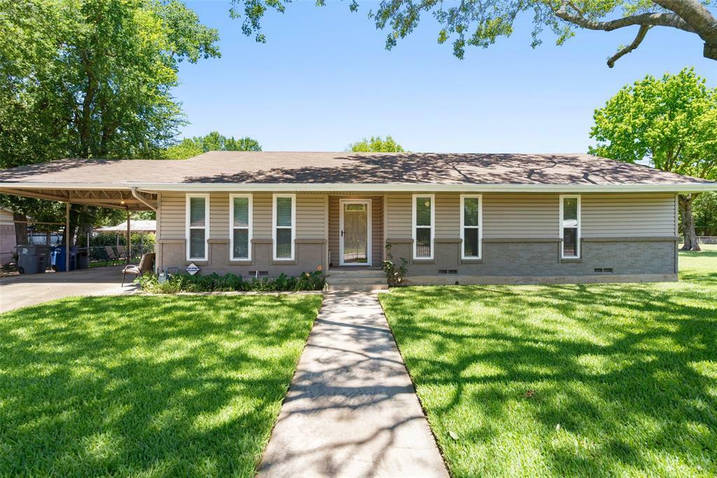 Property Photo: 9803 Woodway Drive TX 75217
