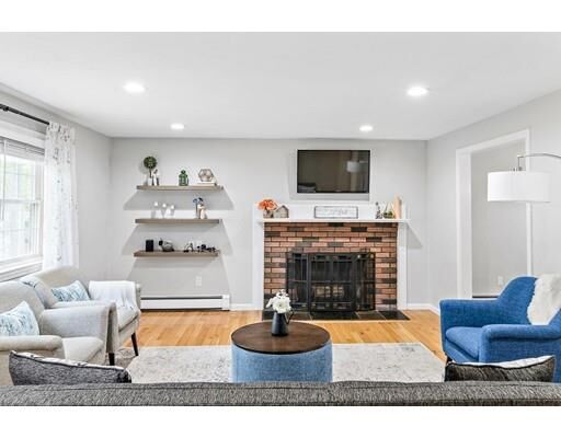 Property Photo:  27 Fairview Rd 27  MA 01702