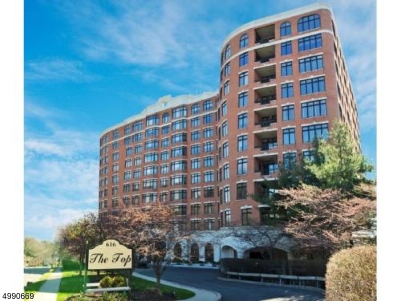 Property Photo: 616 South Orange Avenue 4D NJ 07040