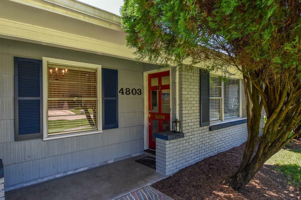 Property Photo:  4803 Pine Street  TX 77401 