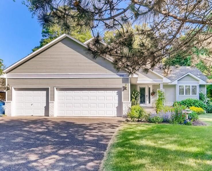 Property Photo:  1045 Crystal Court  MN 55014 