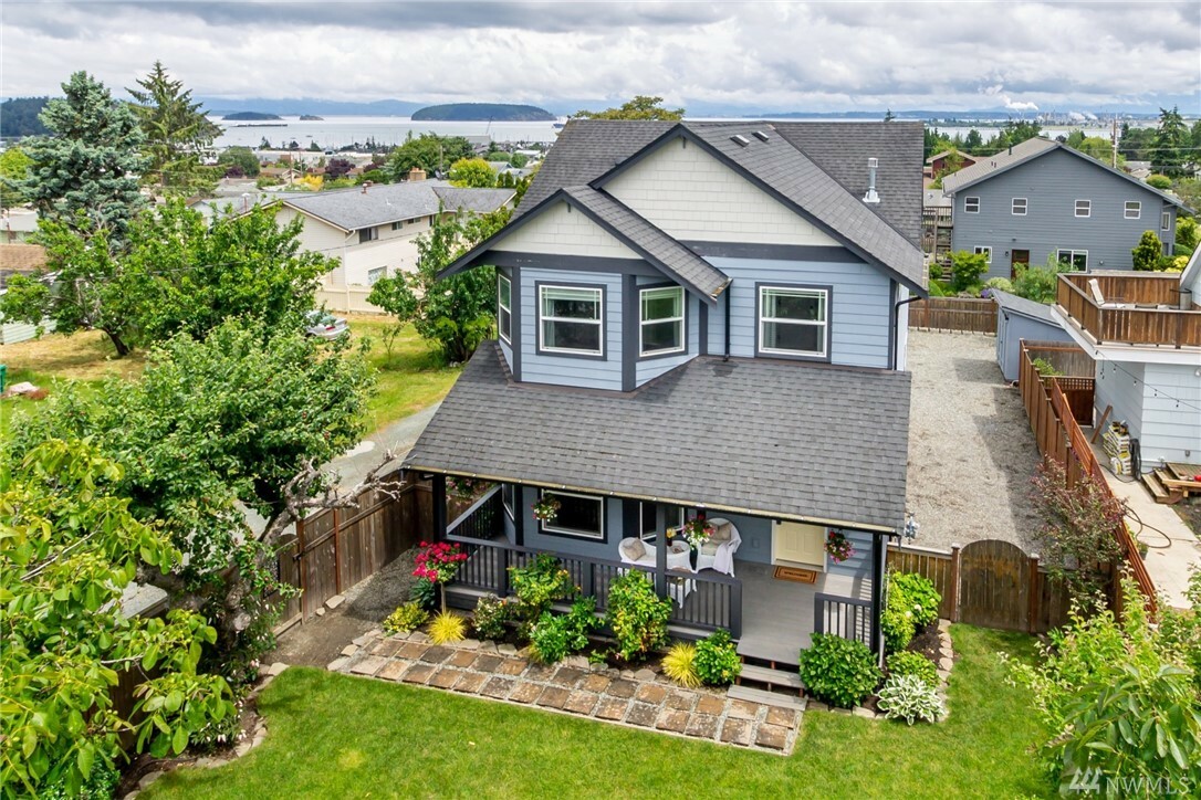 Property Photo:  2913 K Ave  WA 98221 