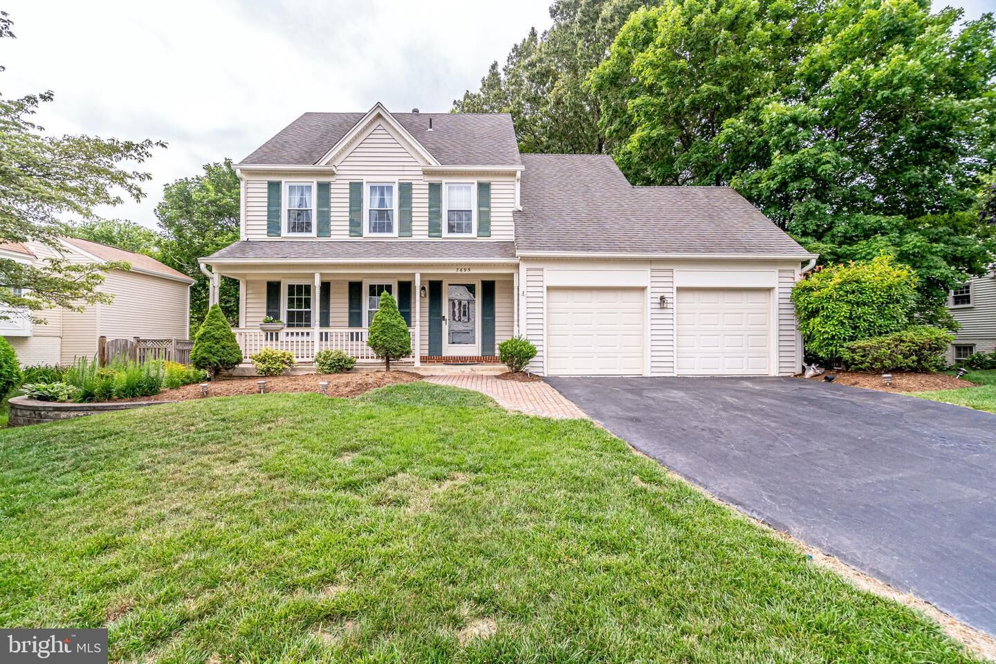 Property Photo:  7695 Green Garland Drive  VA 22153 