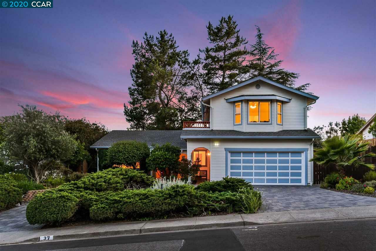 Property Photo: 37 Deerhaven Pl CA 94523-1005