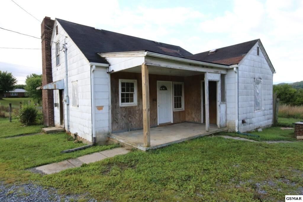 Property Photo: 2695 Bogard Road TN 37821