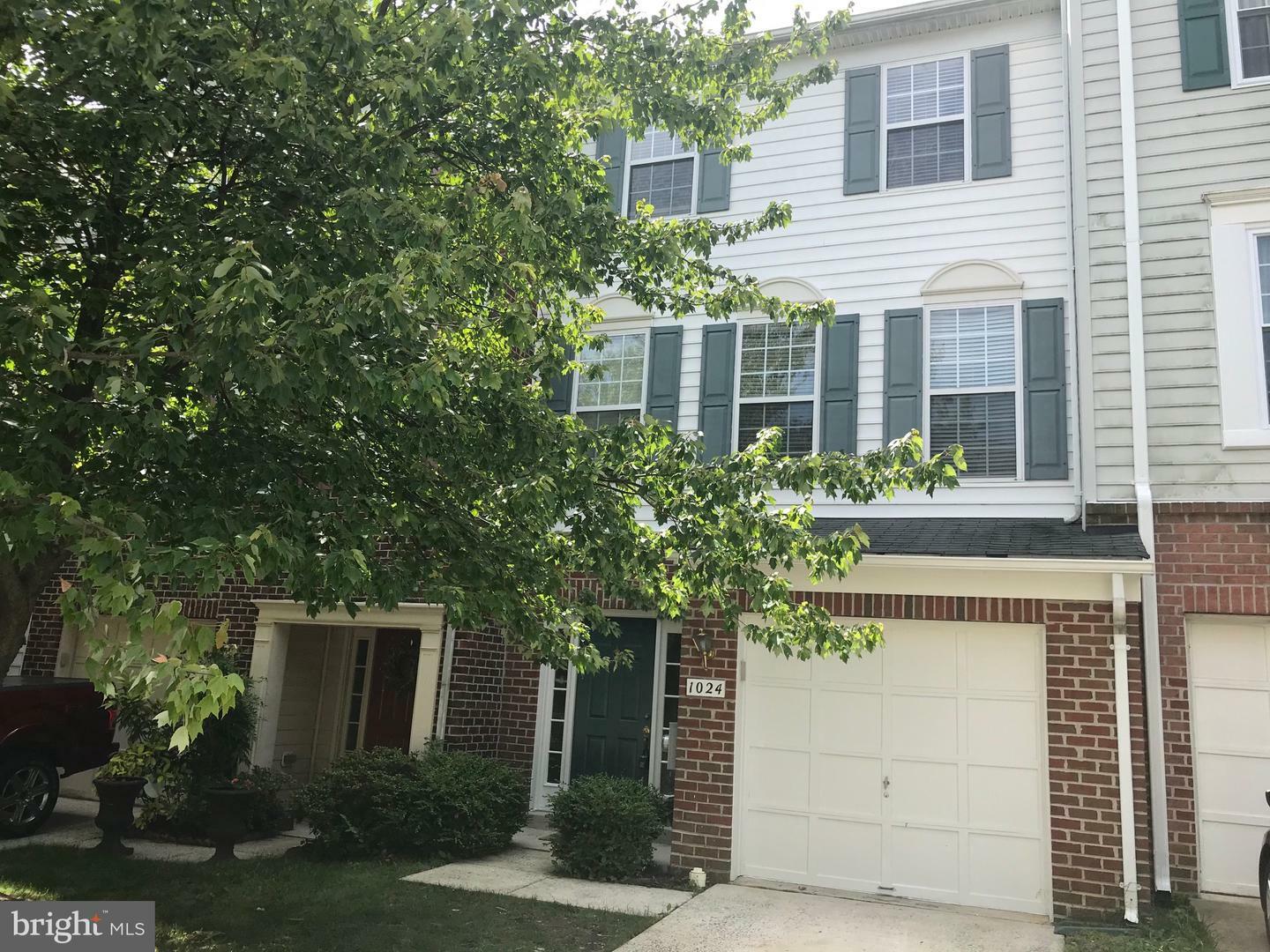 Property Photo:  1024 Lavenport Way  MD 21702 