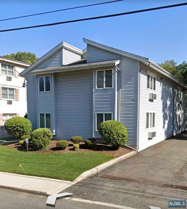 Property Photo:  15 Crest Street F  NJ 07675 