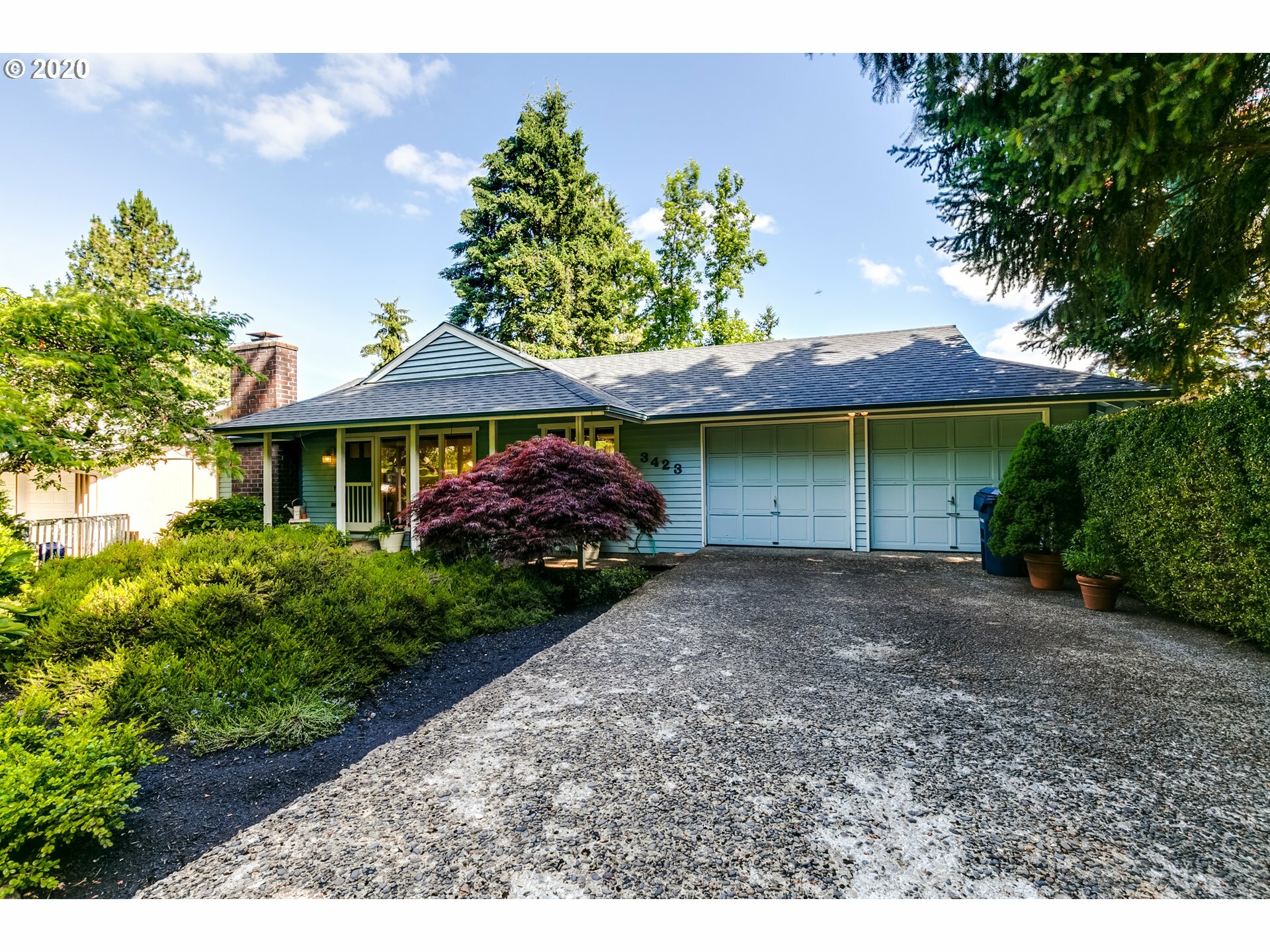 Property Photo: 3423 W 25th Ave OR 97405