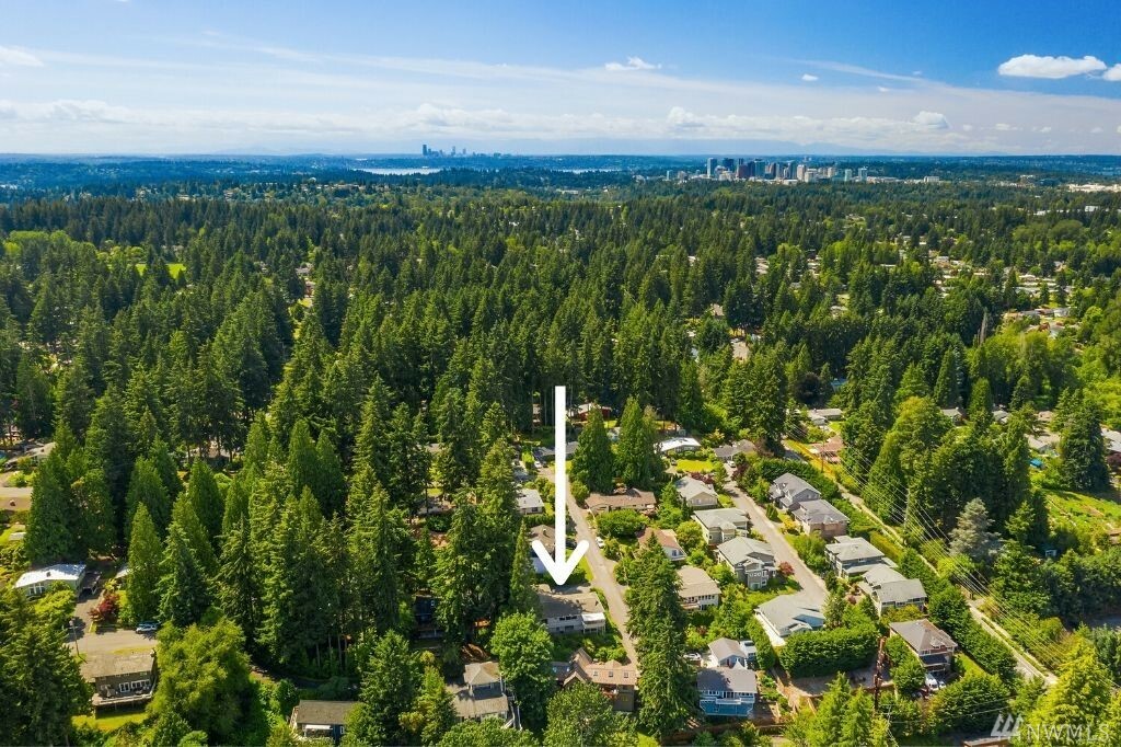 Property Photo:  1636 154th Ave SE  WA 98007 