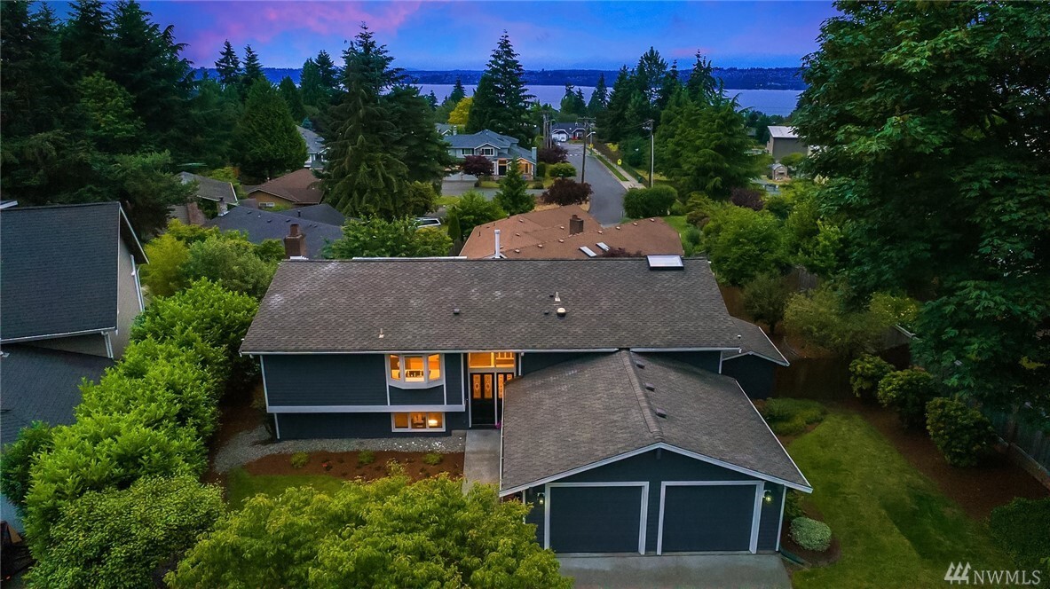 6203  113th Avenue NE  Kirkland WA 98033 photo
