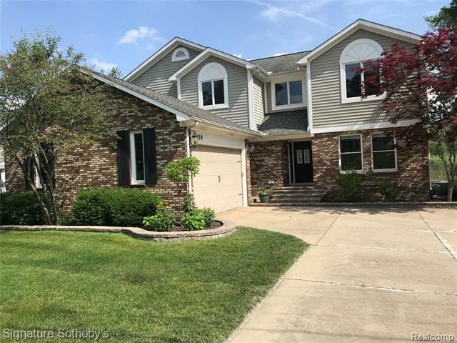 Property Photo: 1069 Beachland Boulevard MI 48328