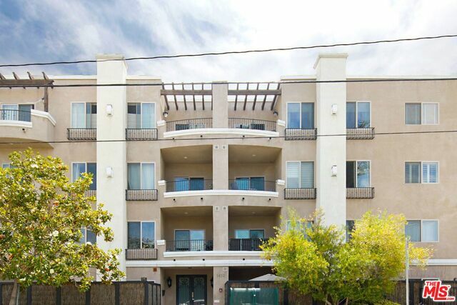 Property Photo:  1410 N Curson Ave 101  CA 90046 