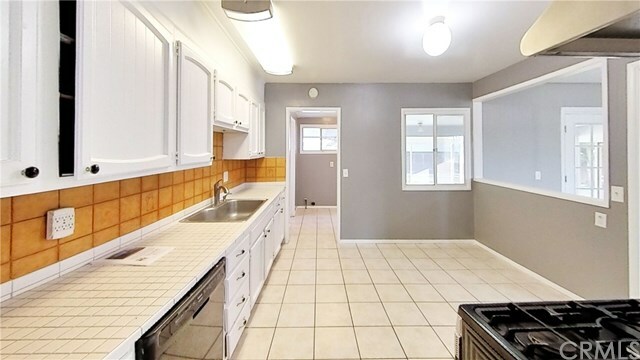 Property Photo:  9852 Stonybrook Drive  CA 92804 