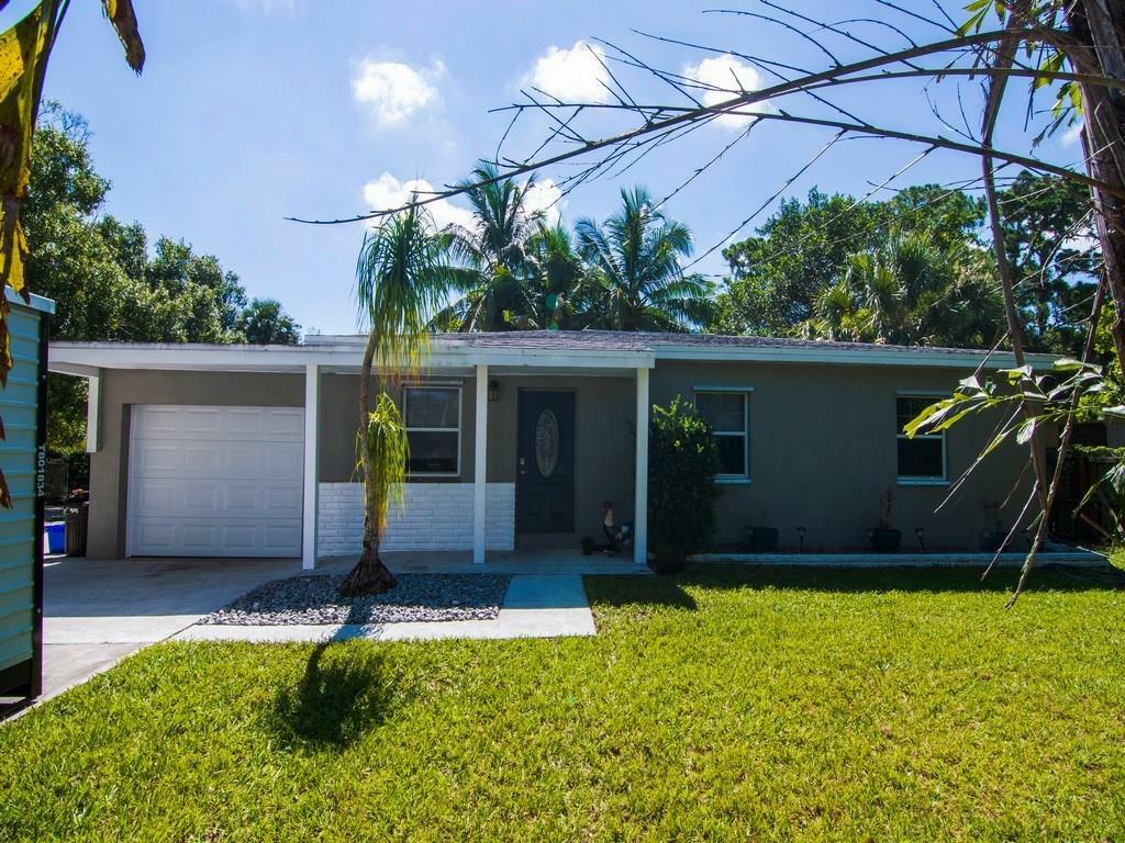 Property Photo:  1416 25th Avenue  FL 32960 