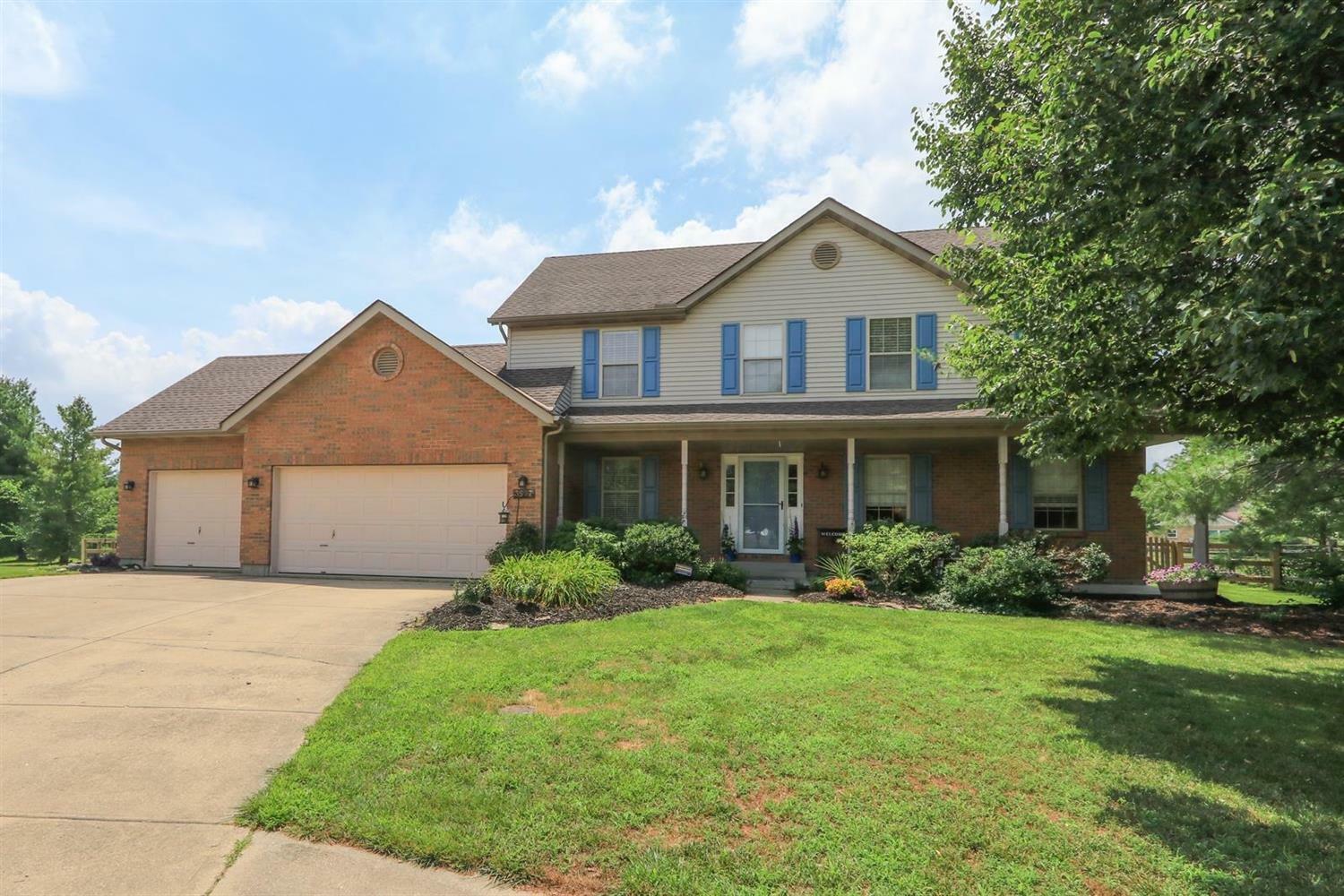 Property Photo: 3577 Lakepoint Ct OH 45011