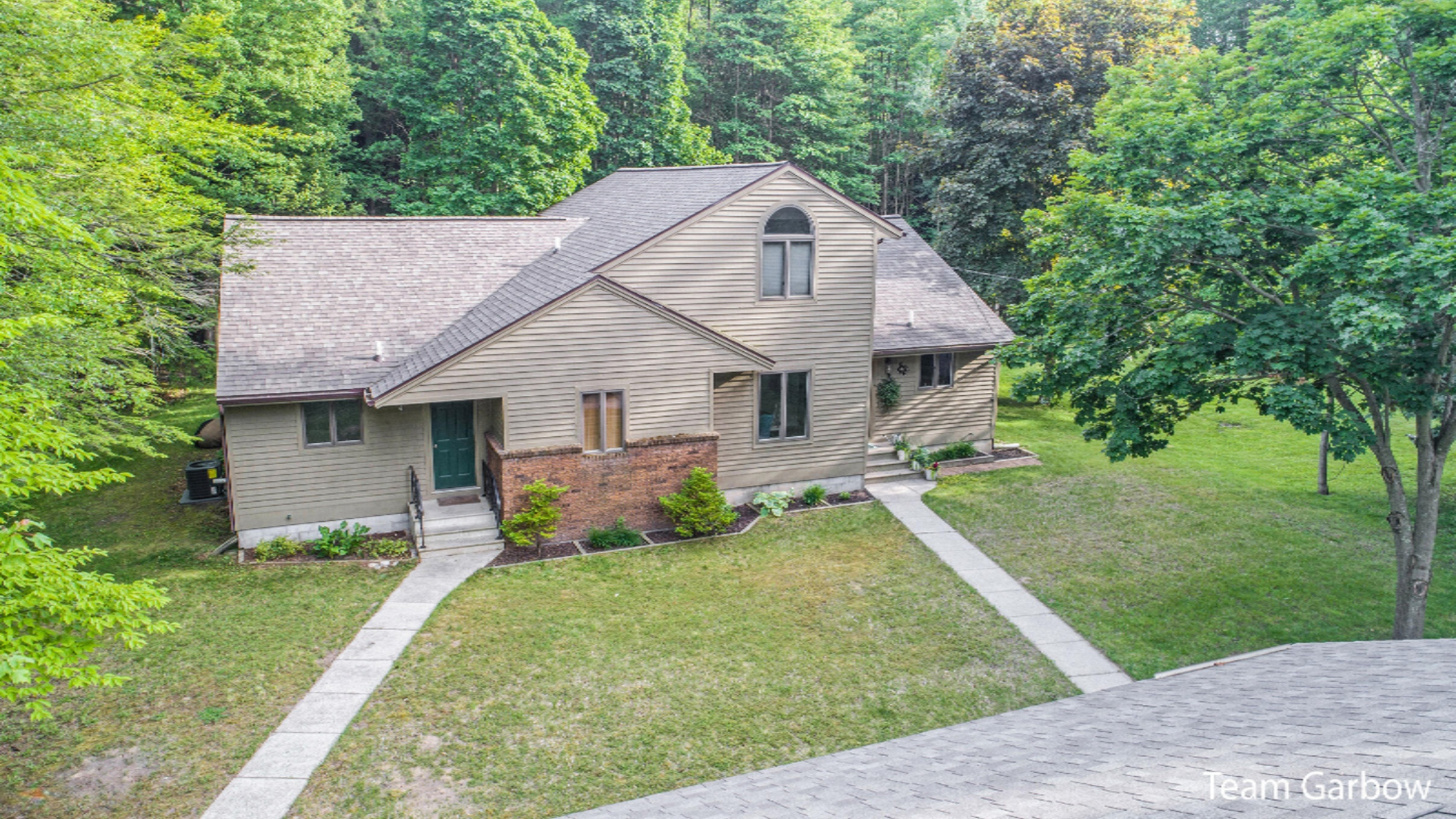 Property Photo: 16400 Hickory Street MI 49456