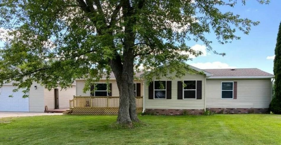 Property Photo:  4906 S Brown Road  MI 48884 