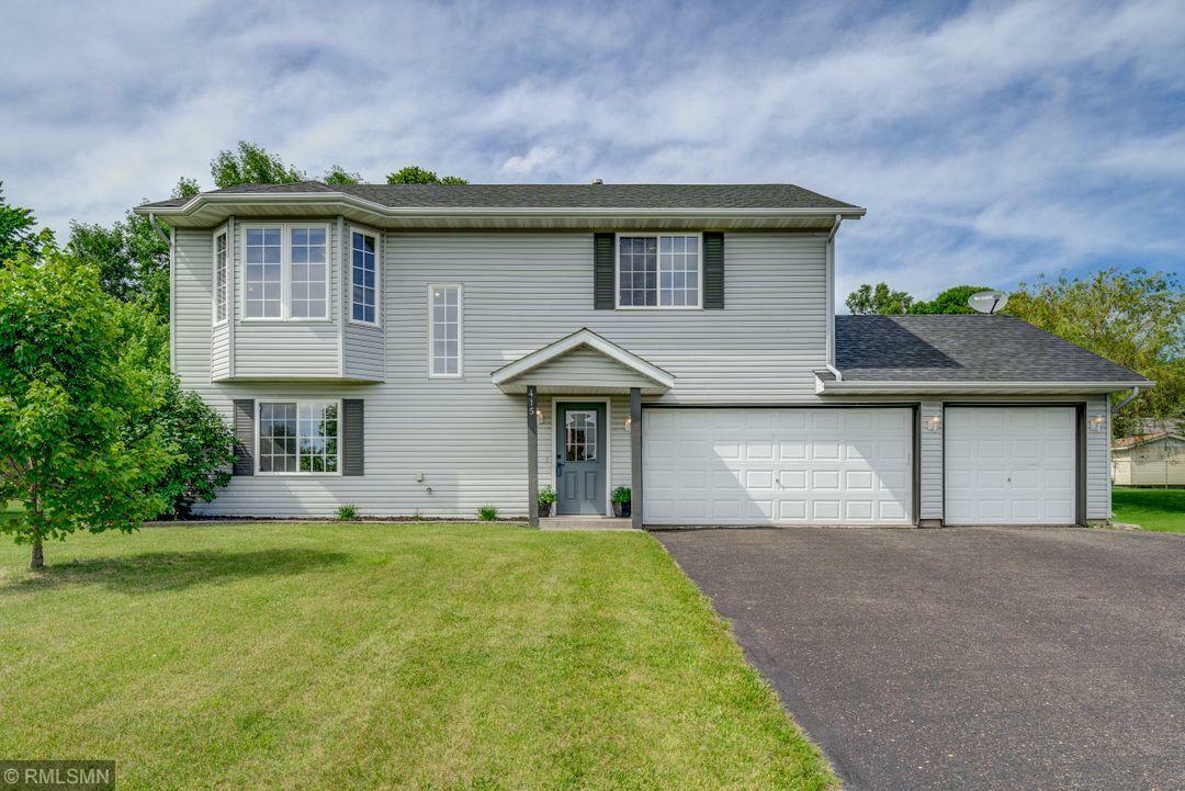 Property Photo:  415 Johnson Parkway  WI 54015 