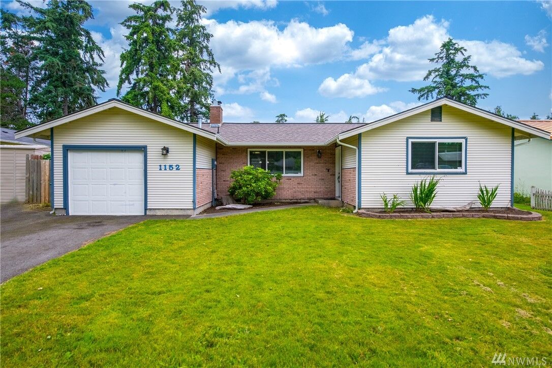 Property Photo:  1152  Sparrow Drive  WA 98277 
