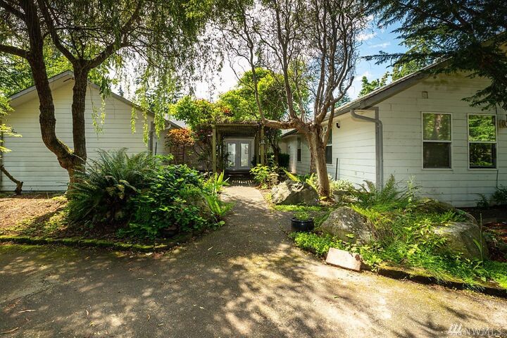 Property Photo: 29954 State Route 525 WA 98239