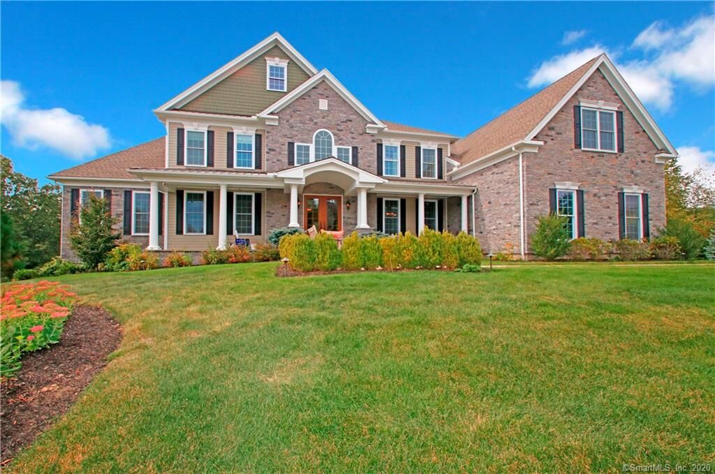 Property Photo:  47 Princeton Drive  CT 06001 