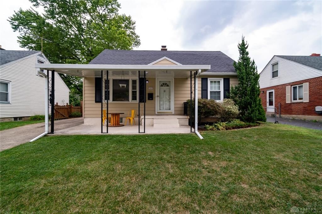 Property Photo: 3226 Mirimar Street OH 45409