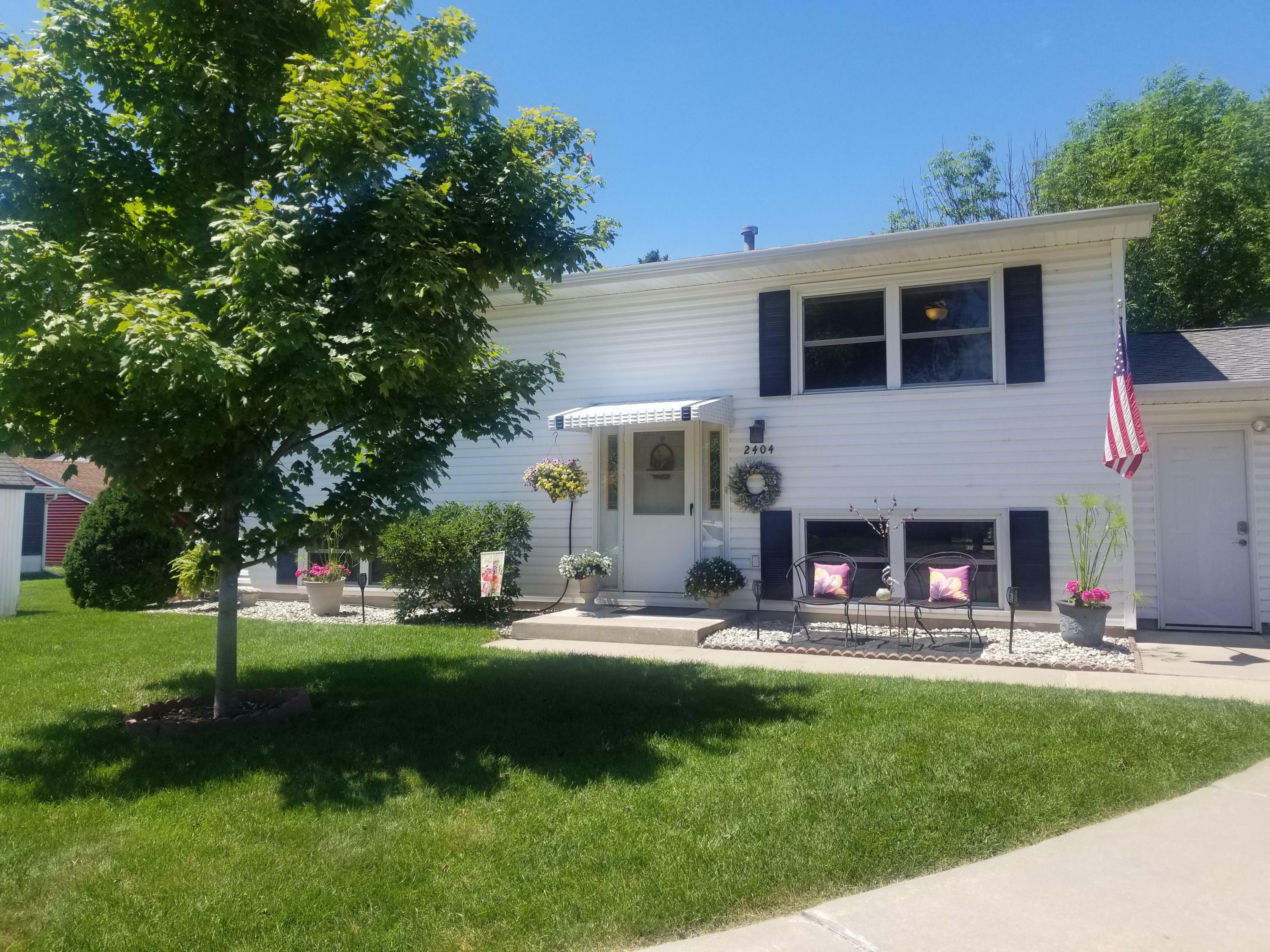 Property Photo:  2404 30th St S  WI 54601 