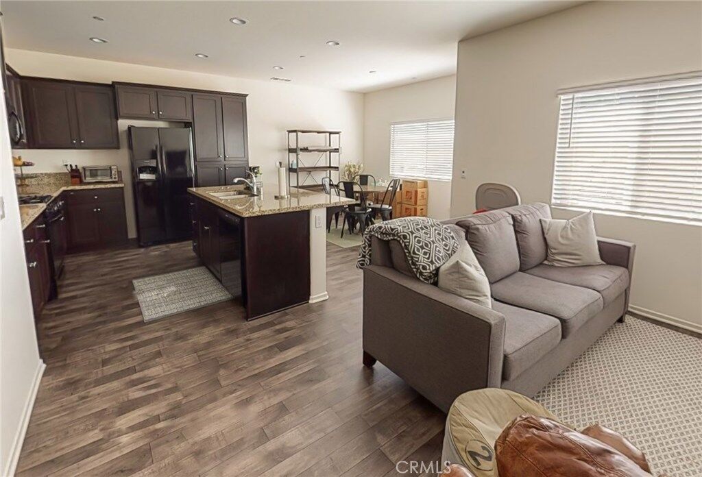 Property Photo:  24325 Bay Laurel Avenue  CA 92562 