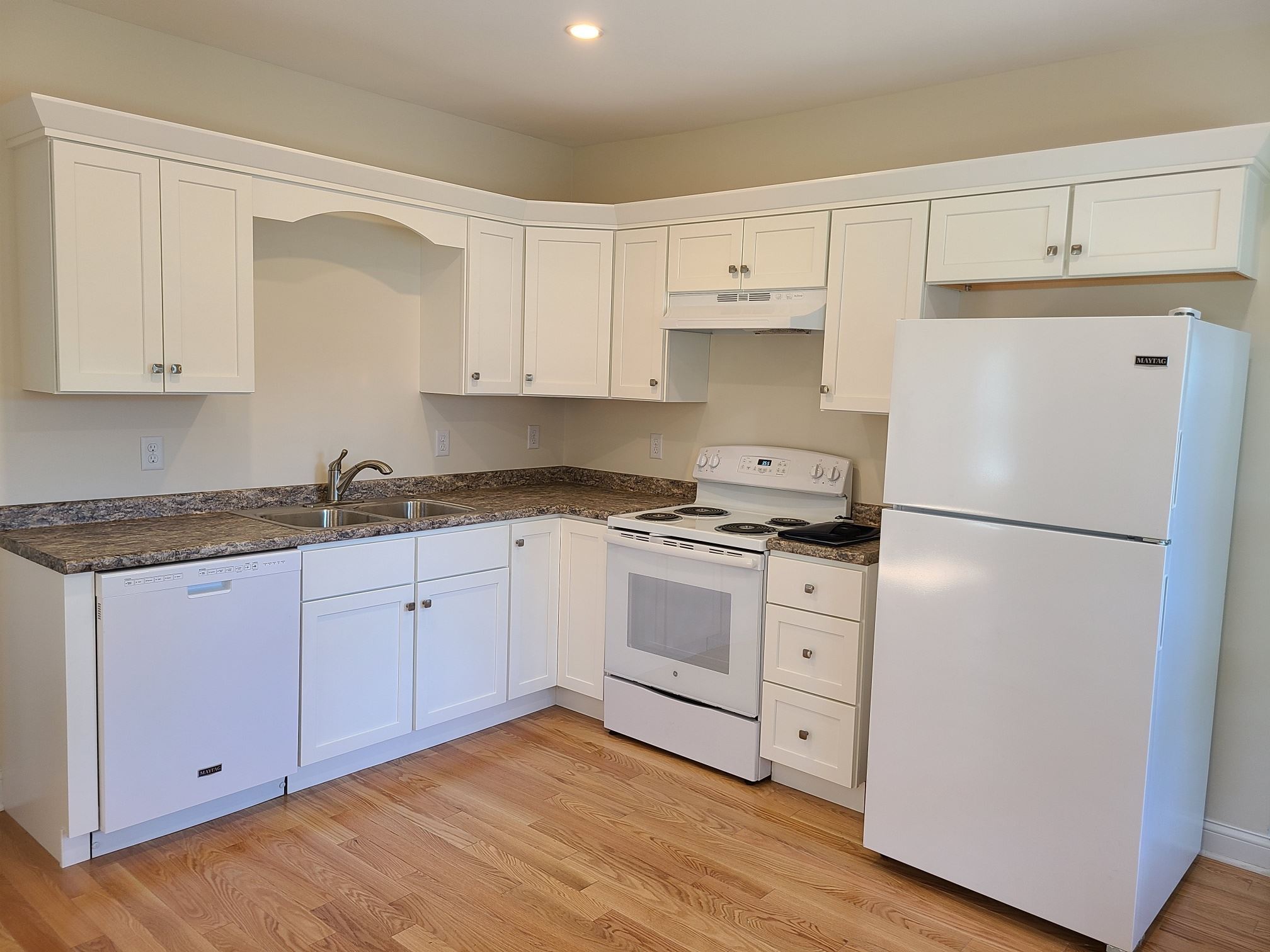Property Photo:  296 Maryland Avenue  NH 03104 