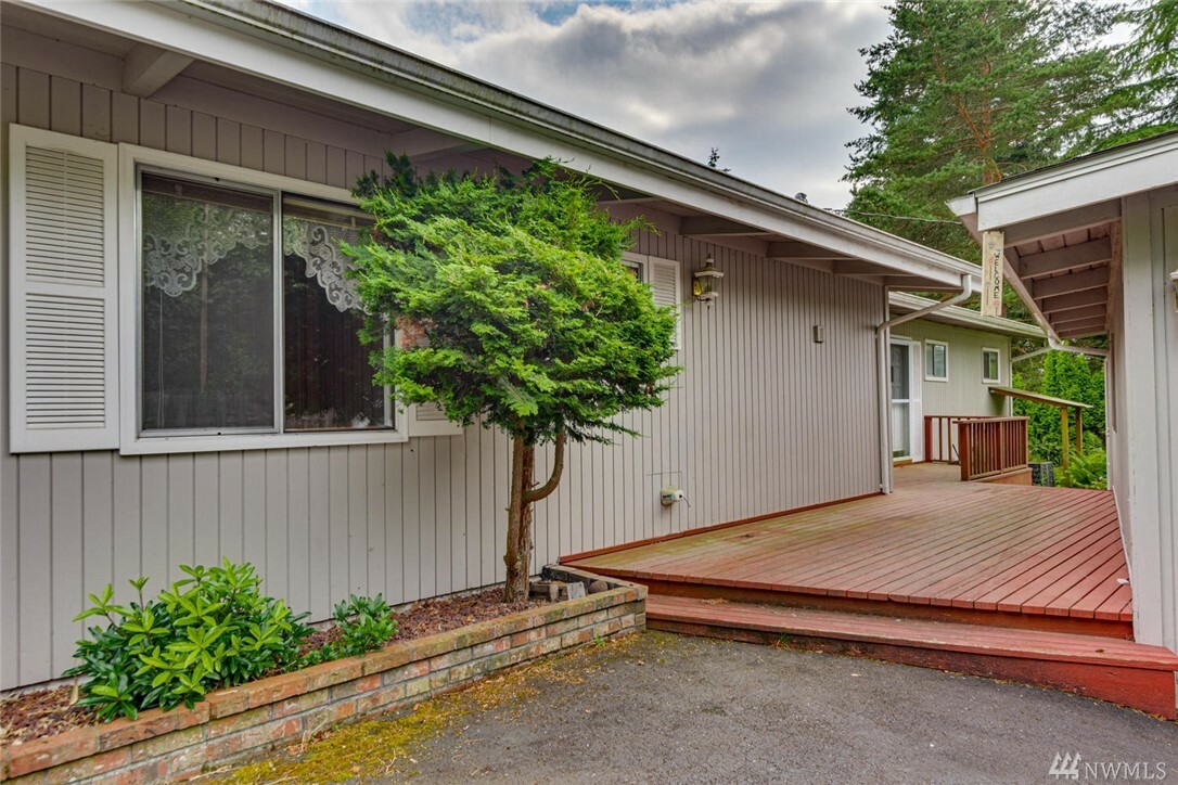 Property Photo:  2926 Ammons Dr  WA 98632 