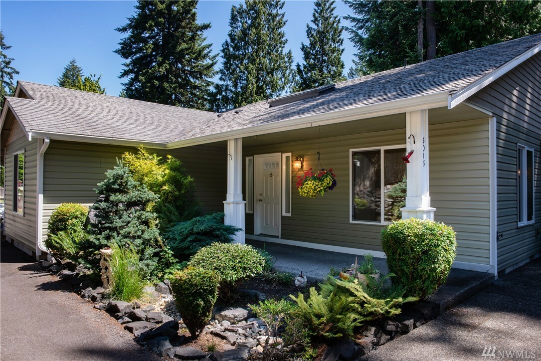 Property Photo:  5015 144th St E  WA 98446 