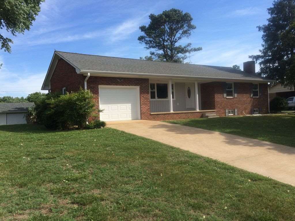 Property Photo:  124 County Road 859  TN 37331 