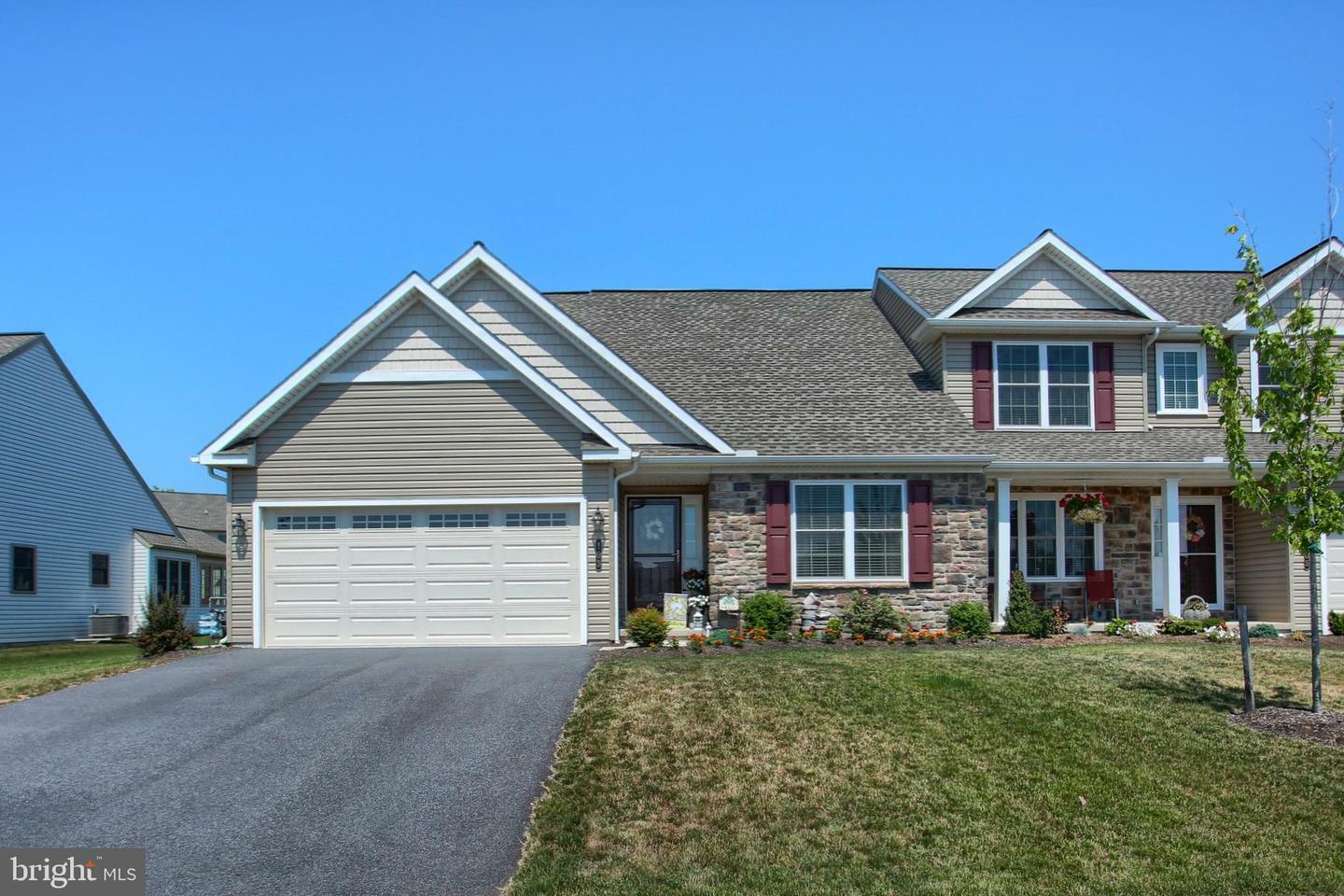 Property Photo: 103 Sage Blvd PA 17057