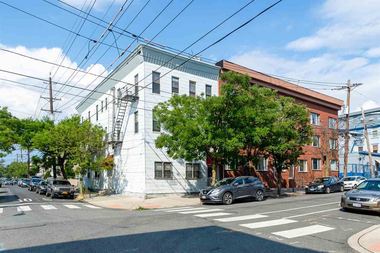 Property Photo: 42 Bowers St 3 NJ 07307